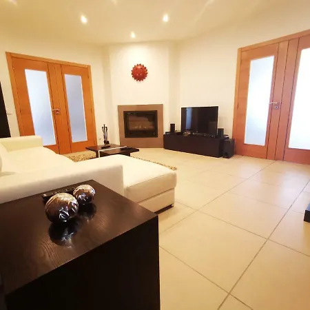 Quinta Das Cerradas Tatil Evi Amoreira (Leiria)